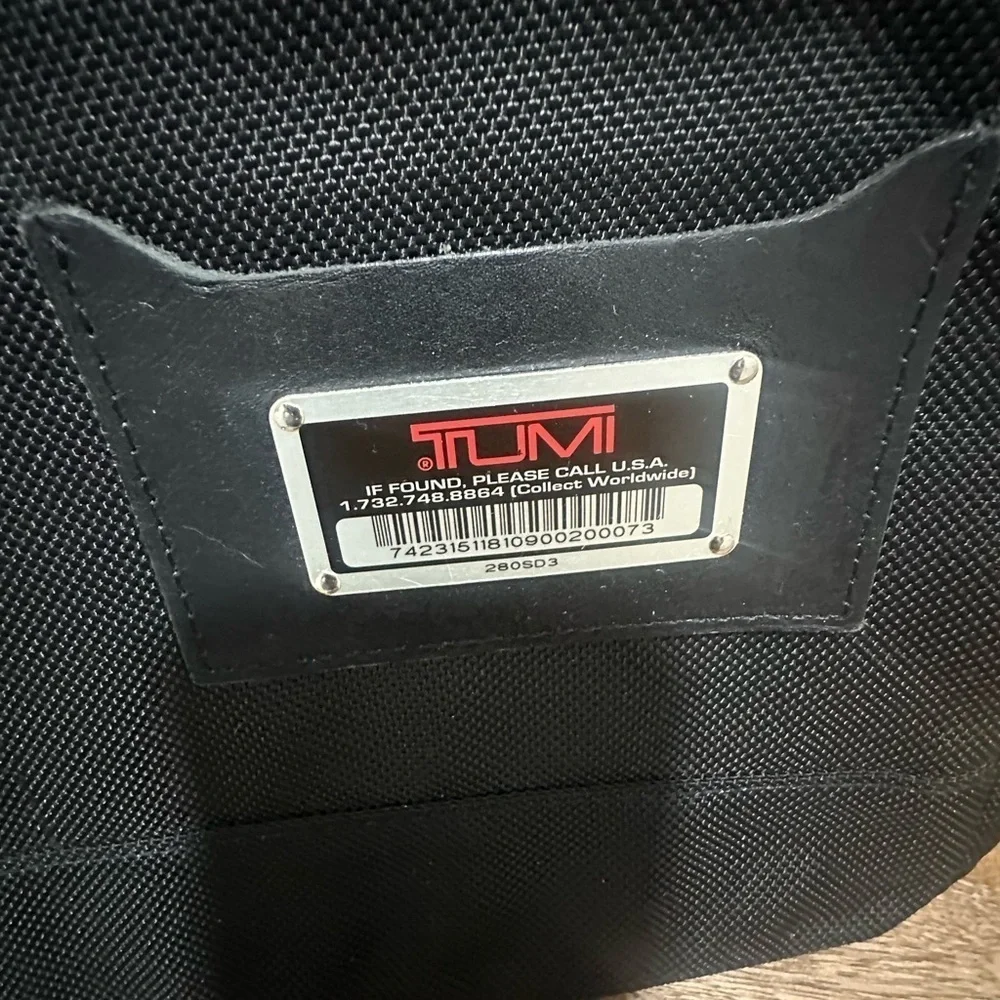 TUMI 280SD3 Black Ballistic Padded Nylon Laptop Computer Sleeve Insert 14